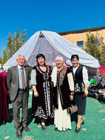 "Қош келдің, әз-Наурыз!"  атты мерекелік іс-шара ұйымдастырылды. Мерекелік іс-шараға мектебіміздің ардагер ұстаздары қонаққа шақырылды